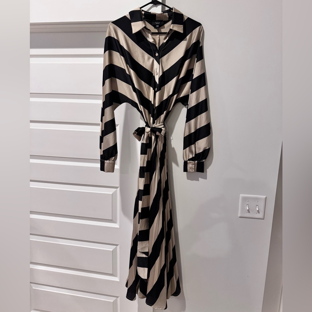 Vici Black and Cream Chevron Maxi Dress